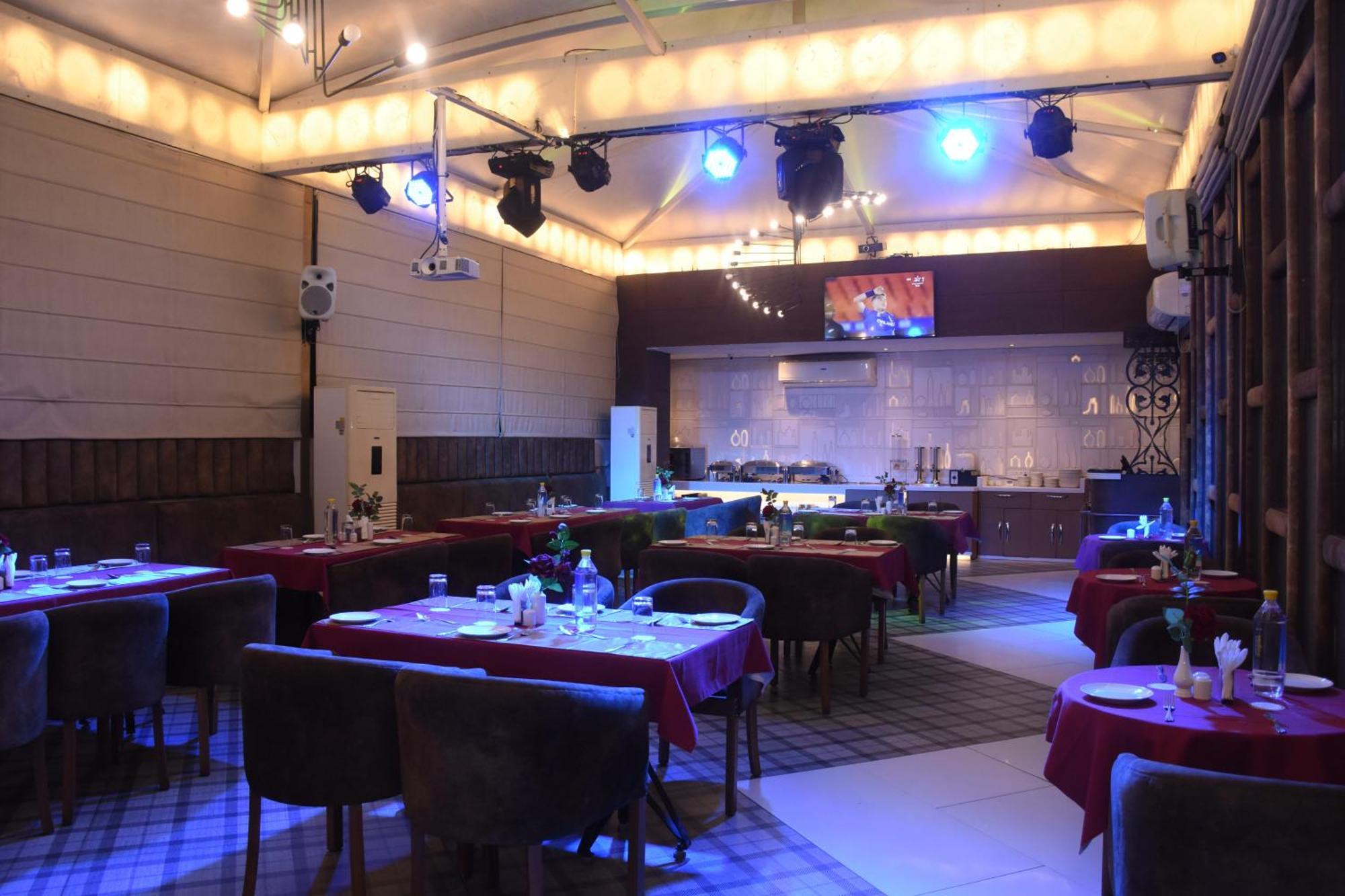 Hotel Gurveer Royal Лакхнау Экстерьер фото