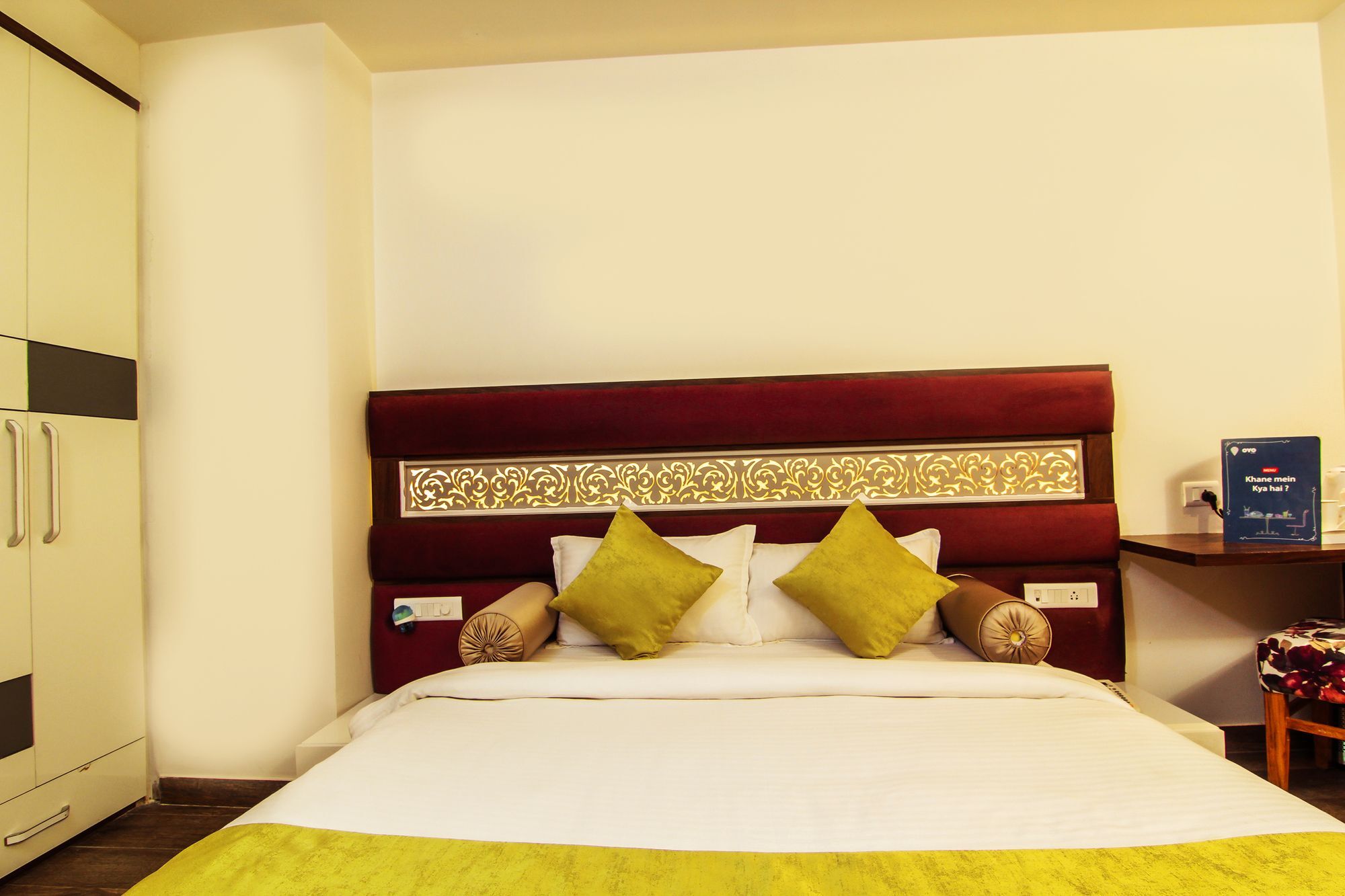Hotel Gurveer Royal Лакхнау Экстерьер фото